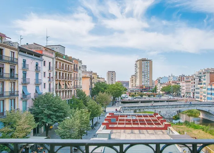 Flateli Rambla 5 3-2 * Girona